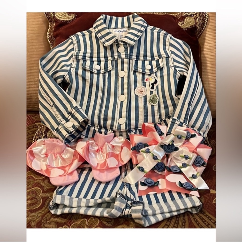 Mayoral kids outfit size 12 months & socks and bow price is firm